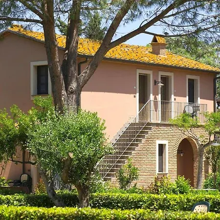 Spacious With Shared Pool * Bolgheri