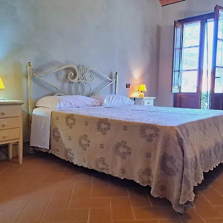 Spacious With Shared Pool Apartamento Bolgheri